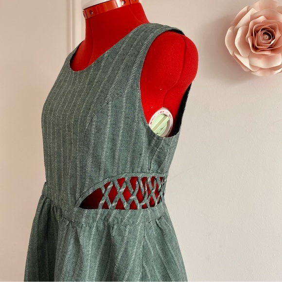 Very J. Grey Striped Dress, 100% Cotton, Mini, Cutouts, Women's US L - Picture 3 of 13